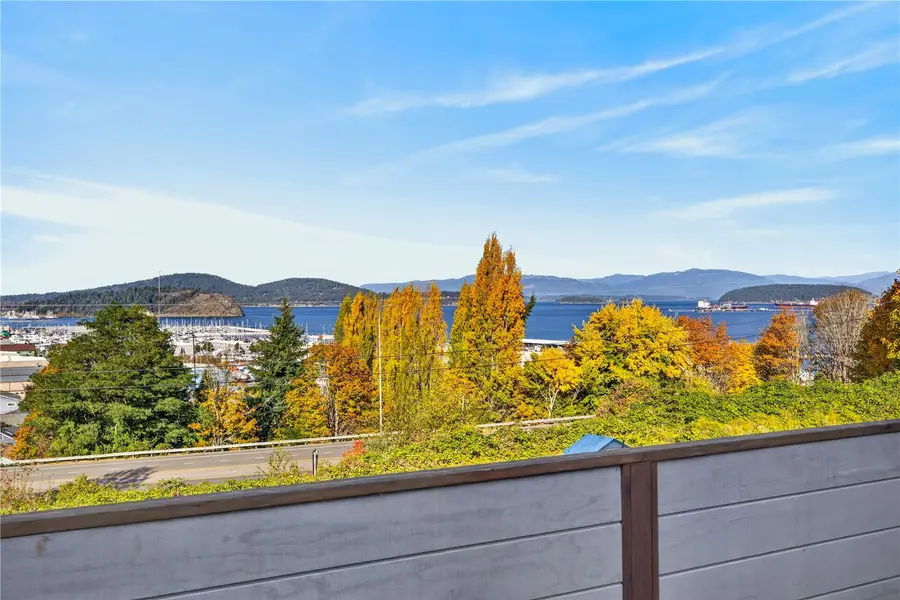 513 37th Street, Anacortes, WA 98221 - #2