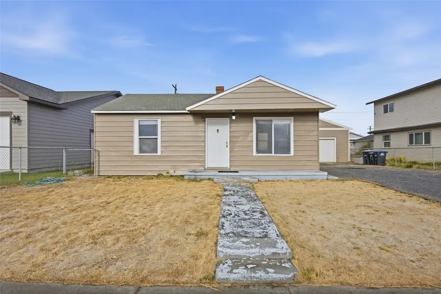 2212 Spruce, Moses Lake, WA 98837 - #3