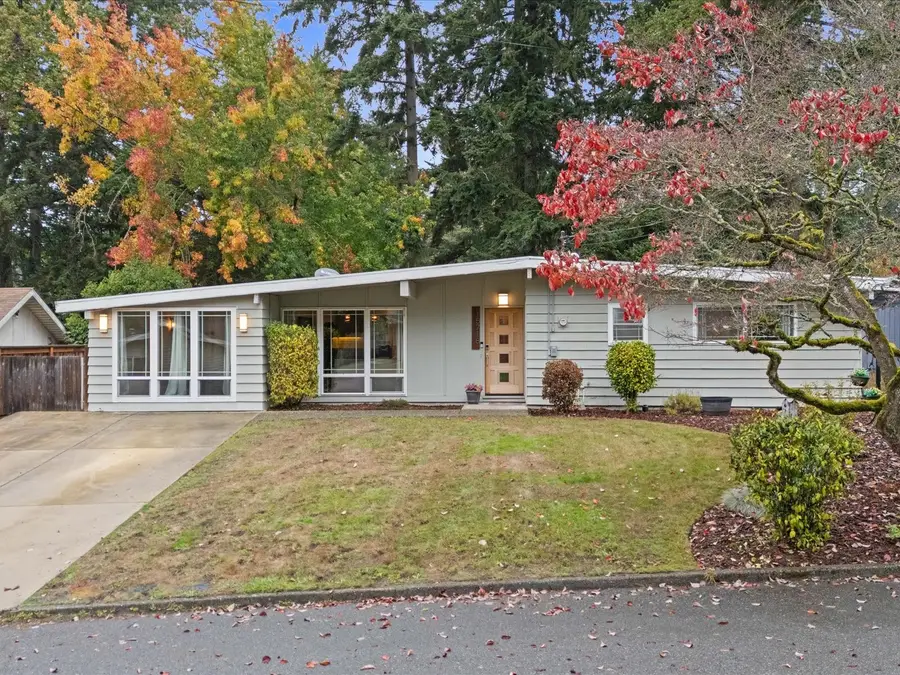 15718 NE 1st Place, Bellevue, WA 98008 - #2