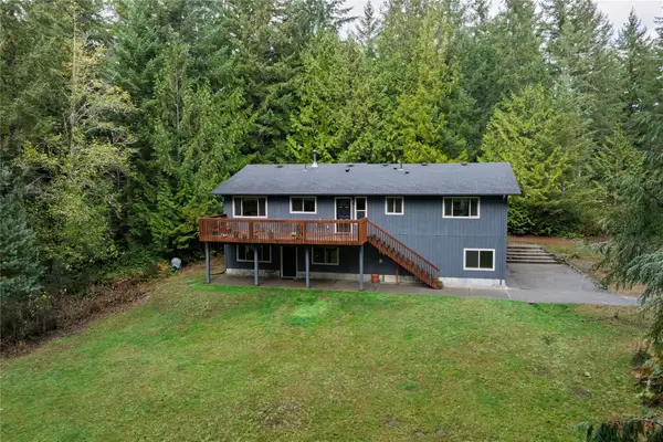 6203 NW Gross Rd, Bremerton, WA 98312