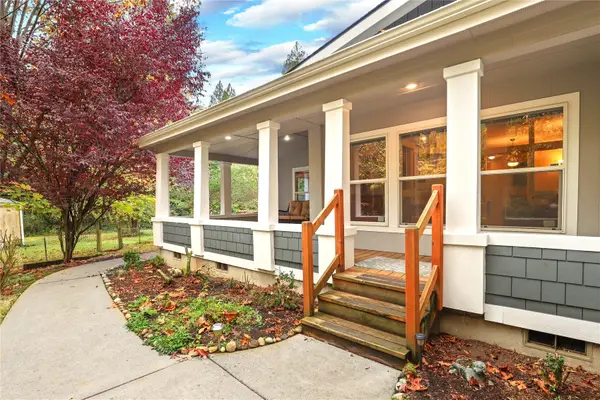 4087 SE Burley Olalla Road, Olalla, WA 98359