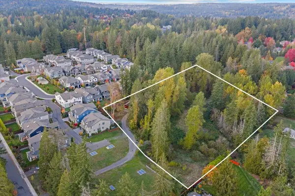 24624 NE 18th Street, Redmond, WA 98074