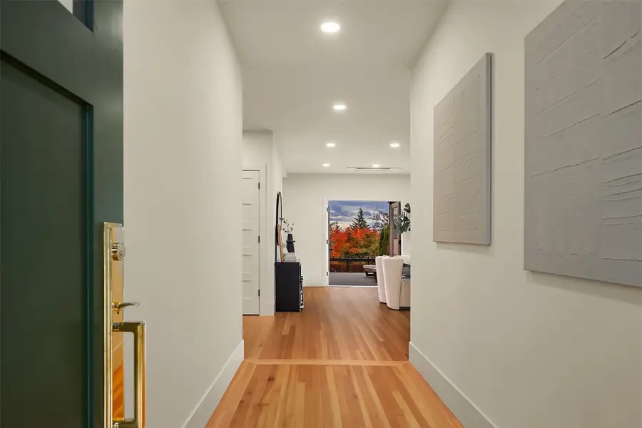 307 9th Avenue, Kirkland, WA 98033 - #2