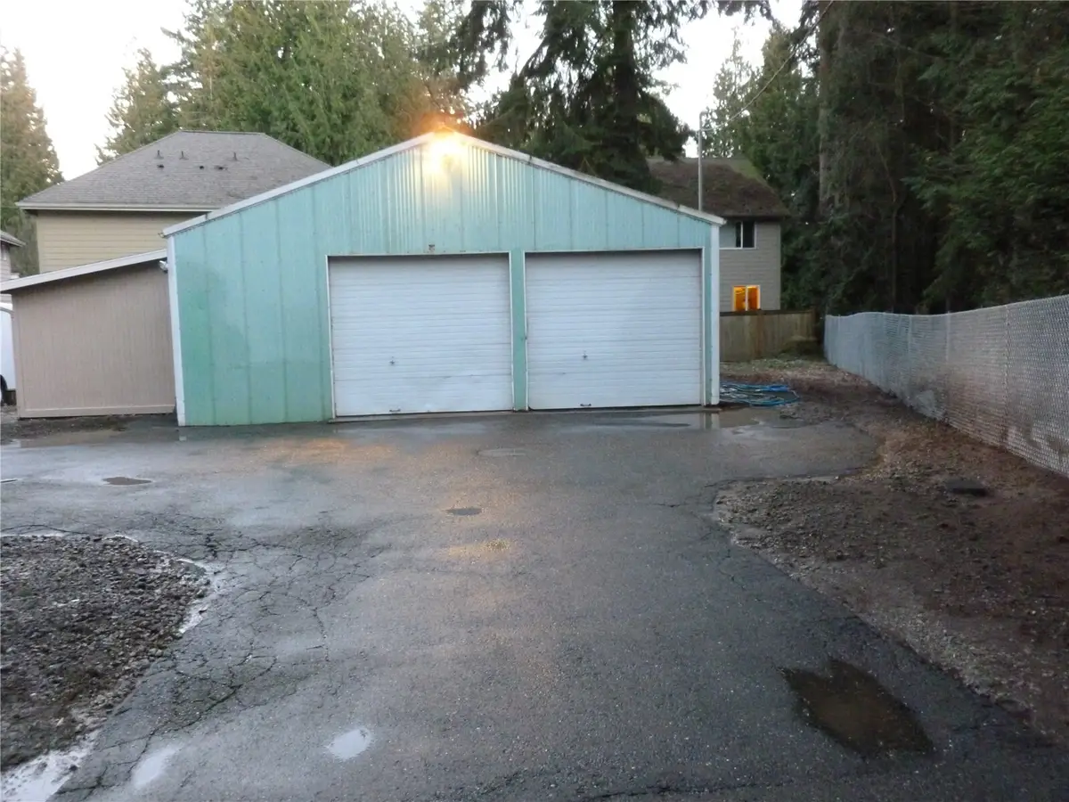 916 Bing Road, Lynnwood, WA 98036 - #1