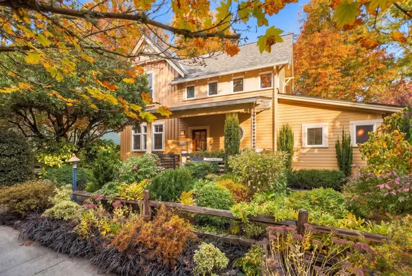 13420 NE 111th Court, Redmond, WA 98052
