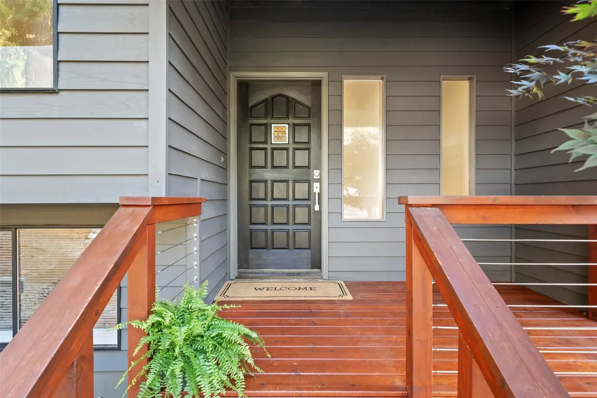 91 E Lakeland Way E, Allyn, WA 98524 - #1