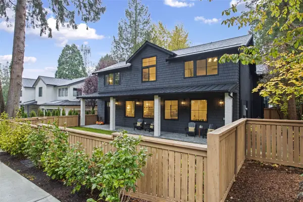 12416 NE 72nd Street, Kirkland, WA 98033