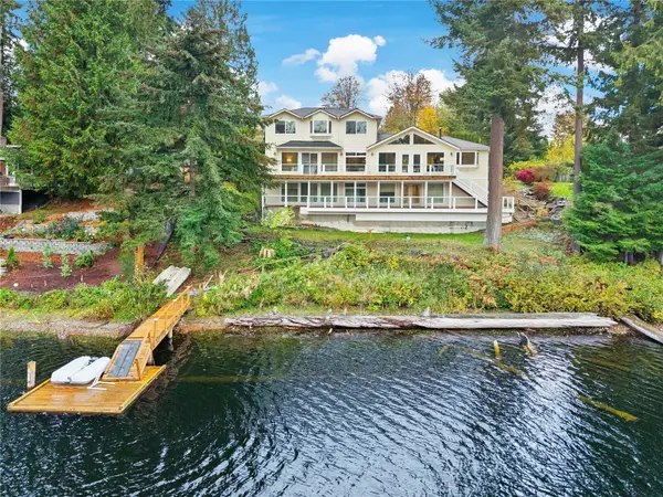 7905 Lakewood Road, Stanwood, WA 98292