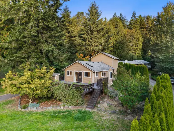1228 S Lake Stickney Drive, Lynnwood, WA 98087