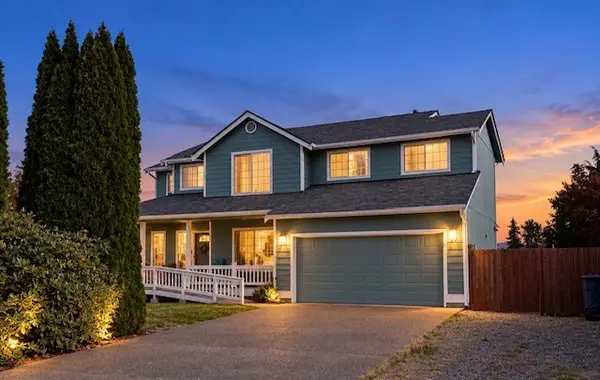 12611 200th Avenue Ct E, Bonney Lake, WA 98391