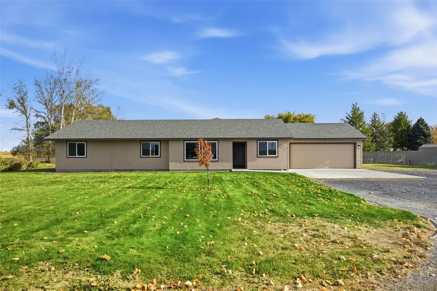 231 Lynn Road Ne, Moses Lake, WA 98837 - #2