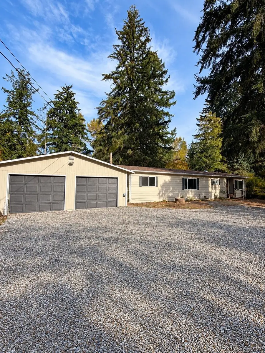 826 Tipsoo Loop S, Rainier, WA 98576 - #3