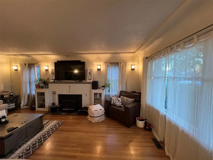 410 7th Street Nw, Puyallup, WA 98371 - #3
