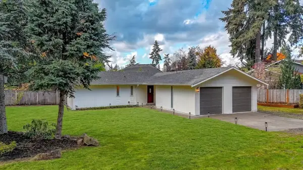 26331 Woodland Way S, Kent, WA 98030