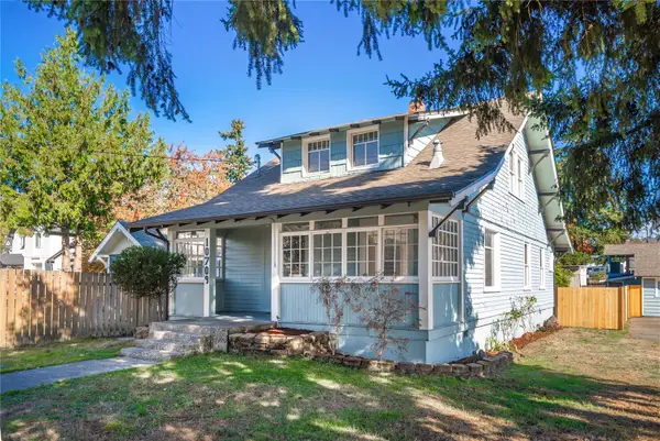 10709 Broadway Avenue S, Tacoma, WA 98444