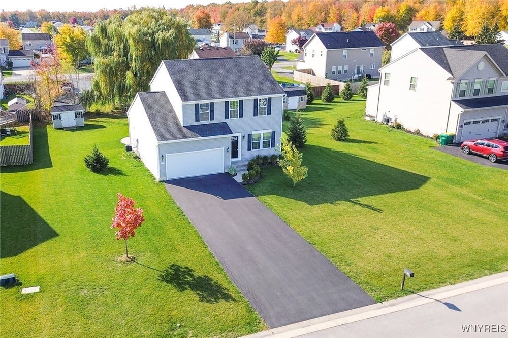 6350 Rebecca Road, Lockport, NY 14094 BHGRE