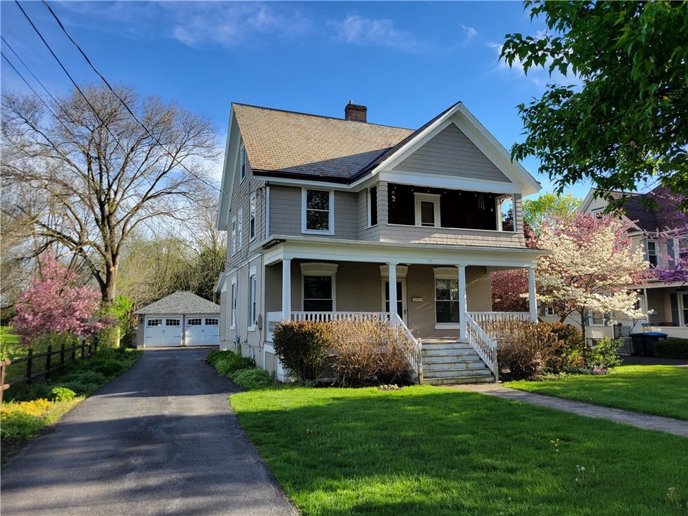 77 E Main Street, Clifton Springs, NY 14432 BHGRE