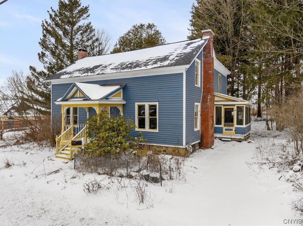 354 Madison Street, Waterville, NY 13480 BHGRE