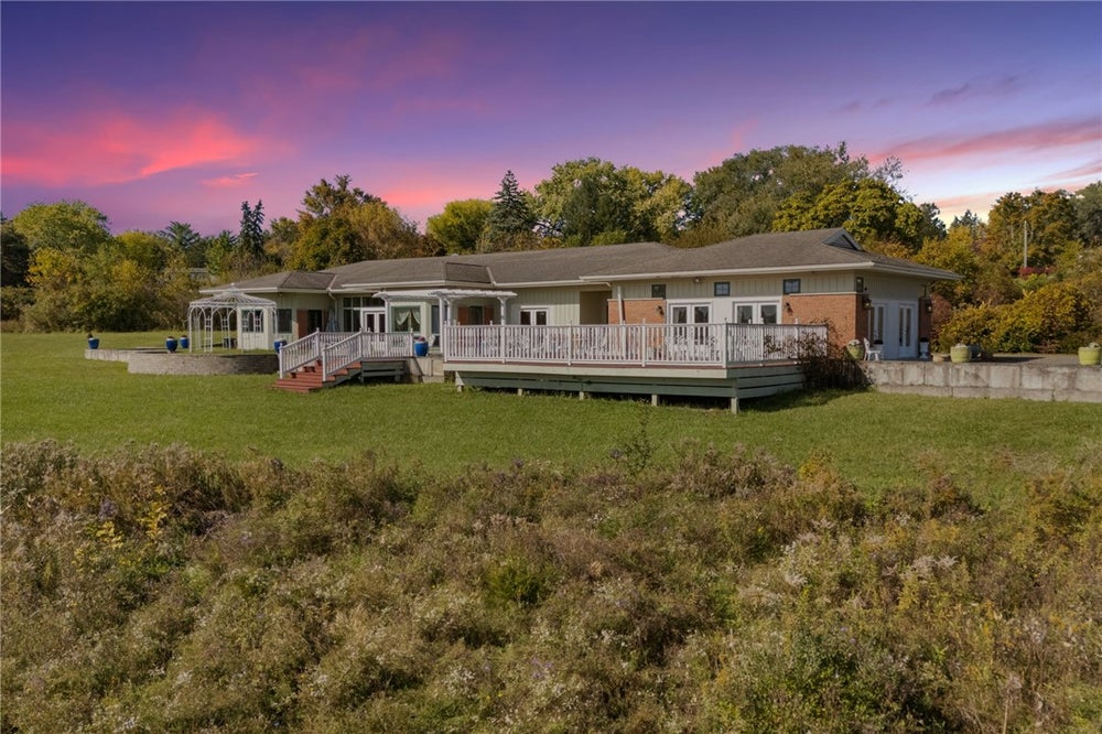 555 Ridge Road, Lansing, NY 14882 BHGRE