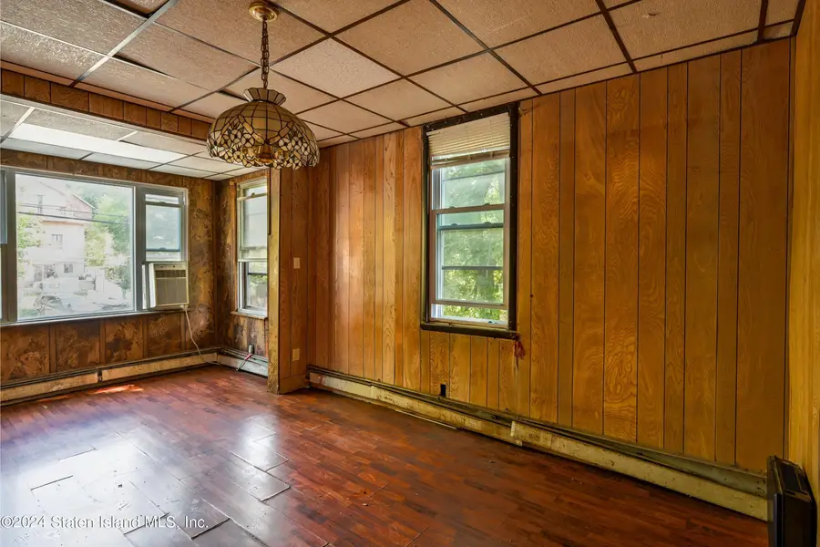 16 Pleasant Valley Avenue, Staten Island, NY 10304 - Image #3