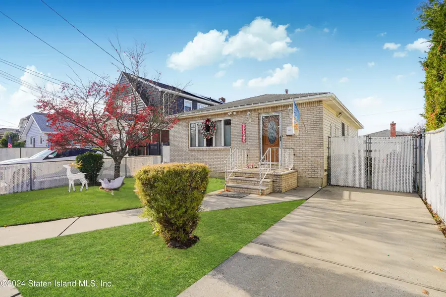 176 Kensington Avenue, Staten Island, NY 10305 - Image #2
