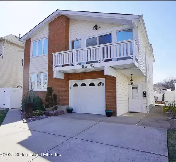 32 Dickie Avenue, Staten Island, NY 10314