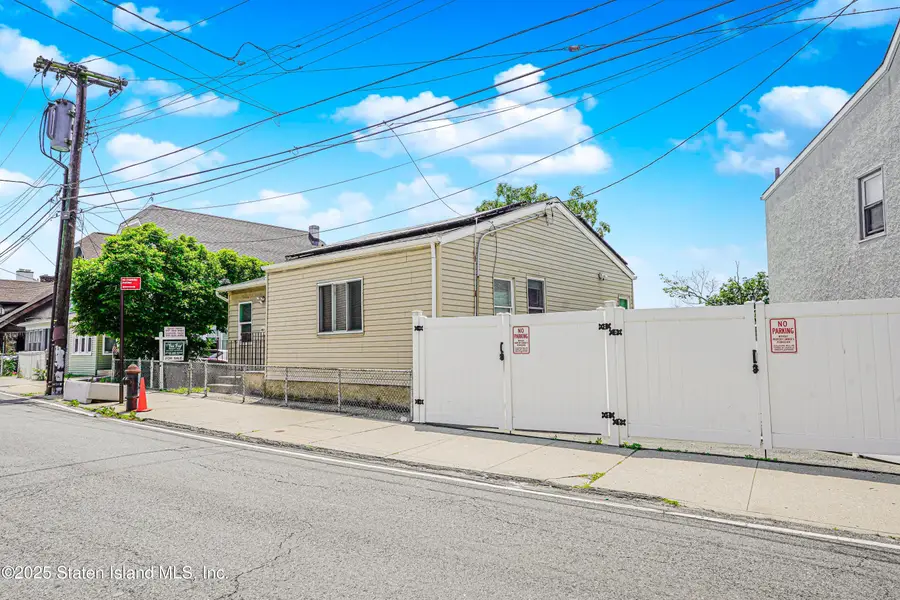 483 Van Duzer Street, Staten Island, NY 10304 - Image #2