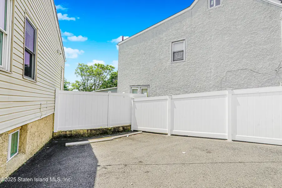 483 Van Duzer Street, Staten Island, NY 10304 - Image #3