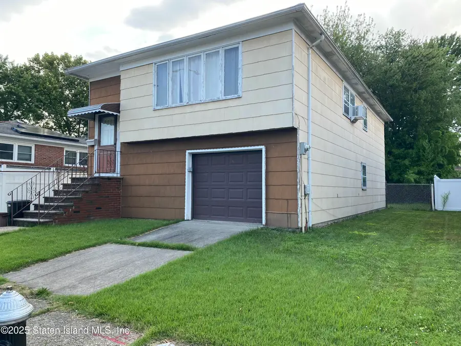 32 Muller Avenue, Staten Island, NY 10314 - Image #2