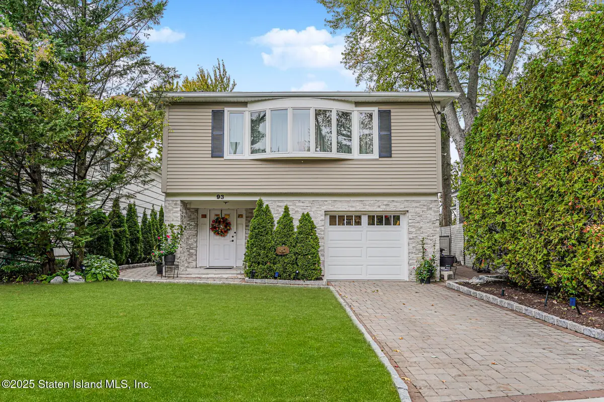 93 Wheeling Avenue, Staten Island, NY 10309 - Image #1