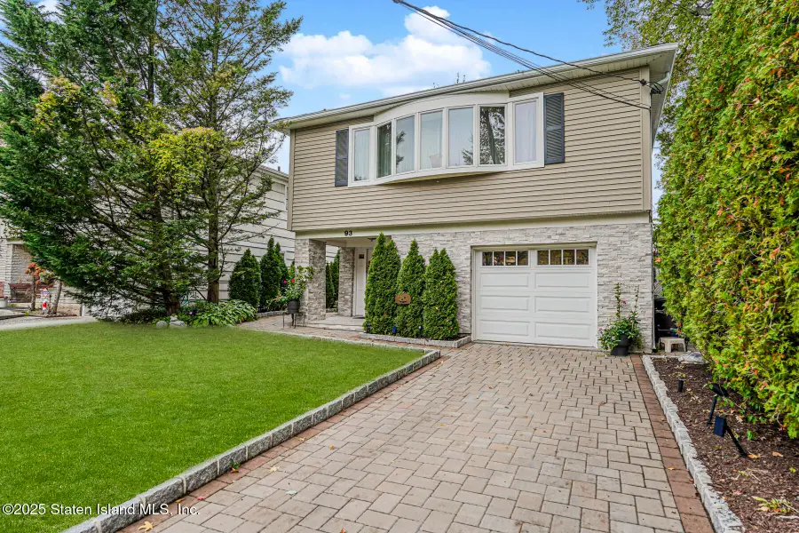 93 Wheeling Avenue, Staten Island, NY 10309 - Image #2