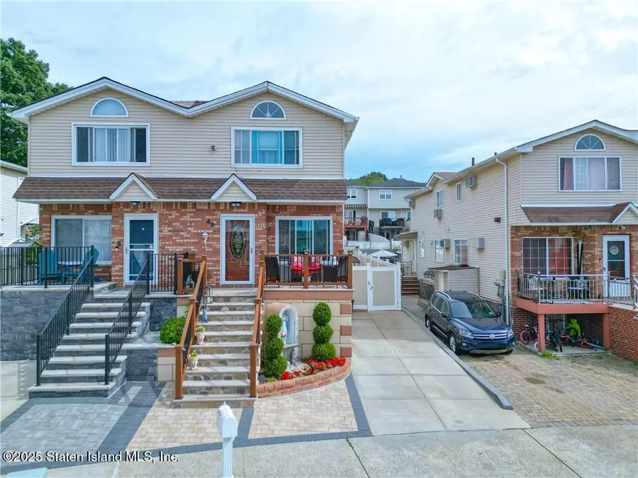 49 Lewiston Street, Staten Island, NY 10314 - Image #3
