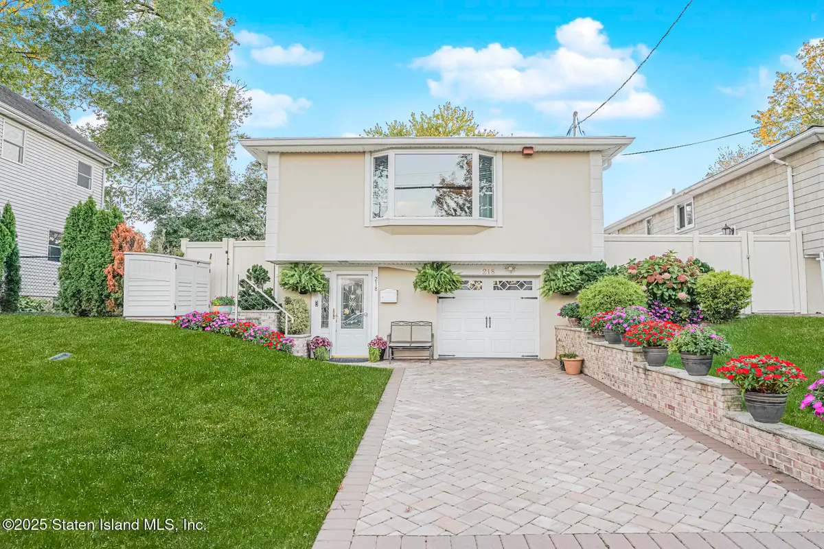 218 Albee Avenue, Staten Island, NY 10312 - Image #1
