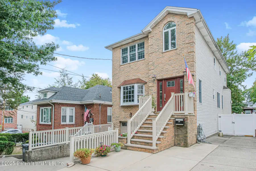 122 Guyon Avenue, Staten Island, NY 10306 - Image #3