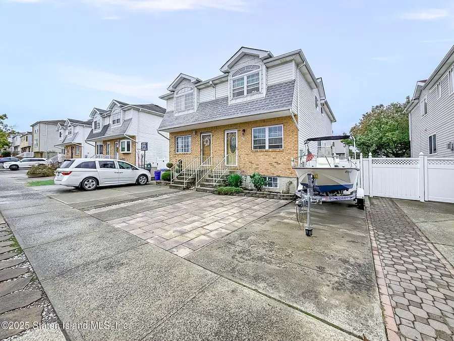 58 Getz Avenue, Staten Island, NY 10312 - Image #2