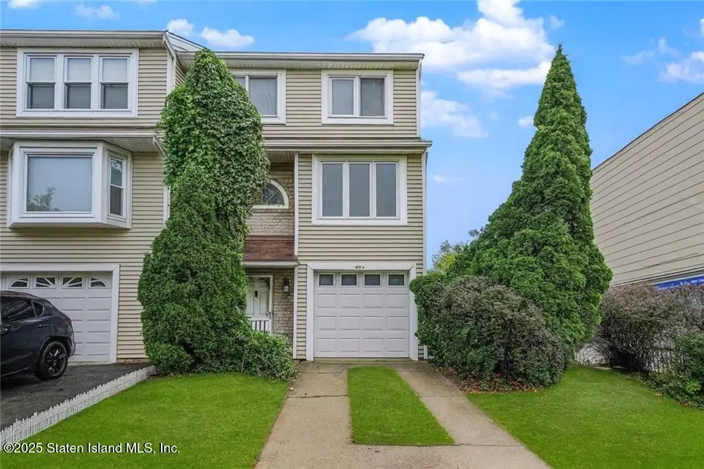 414 Wilcox Street, Staten Island, NY 10303 - Image #1