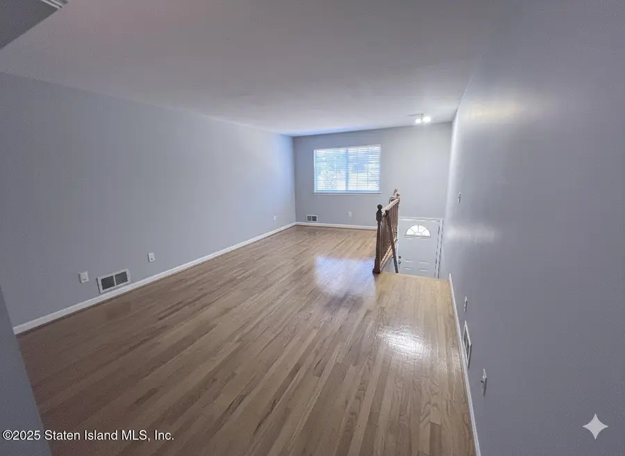 12 Reid Avenue, Staten Island, NY 10305 - Image #2