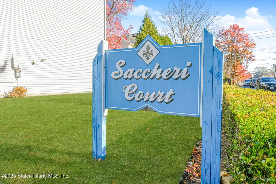 12 Saccheri Court, Staten Island, NY 10308 - Image #2