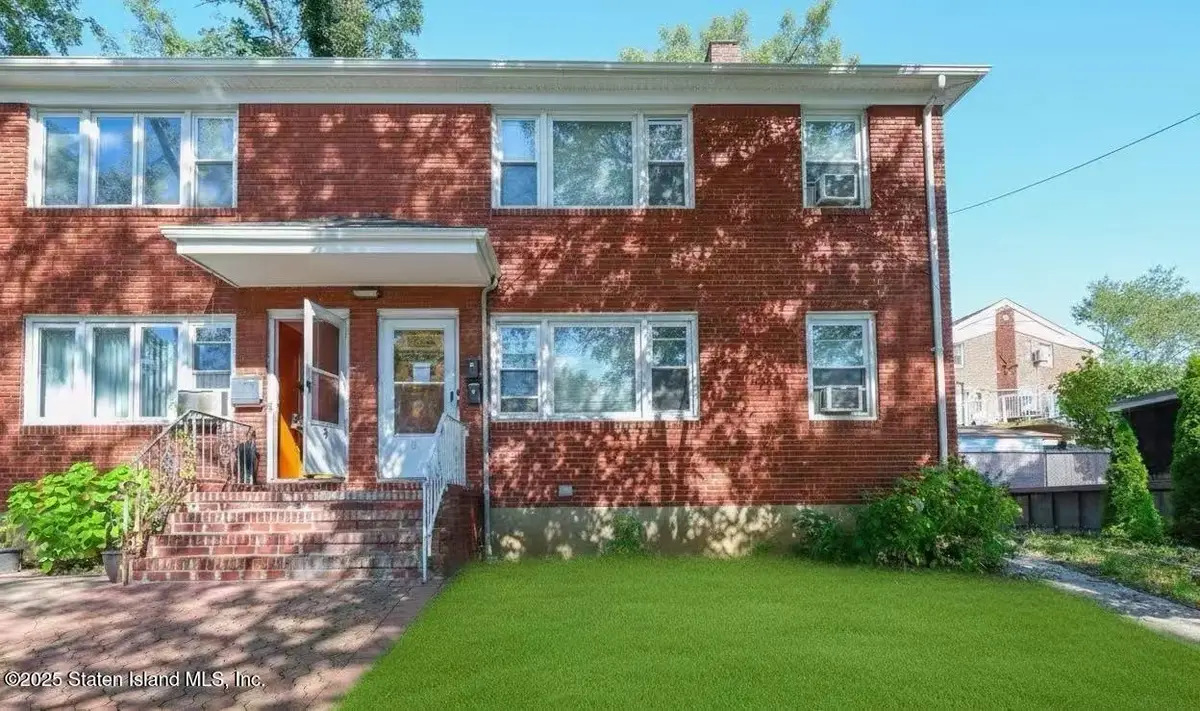 11 Jerome Avenue, Staten Island, NY 10305 - Image #1