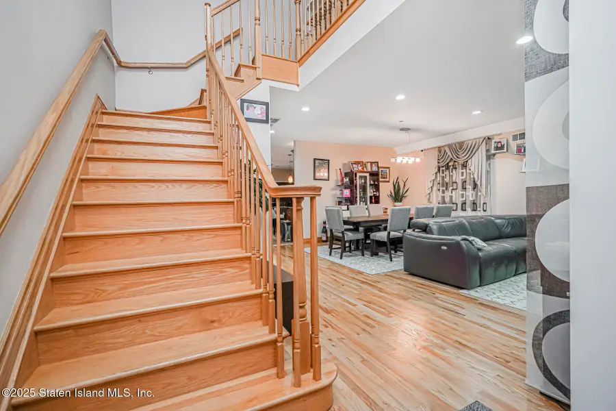 82 Delaware Avenue, Staten Island, NY 10304 - Image #2