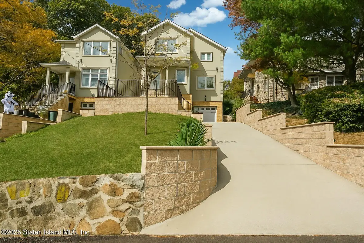 70 Cedar Terrace, Staten Island, NY 10304 - Image #1