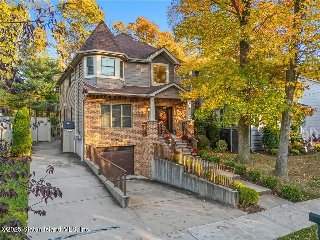 109 Madsen Avenue, Staten Island, NY 10309 - Image #1