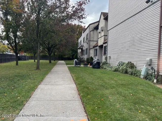 360 Barlow Avenue Avenue #12, Staten Island, NY 10308 - Image #3