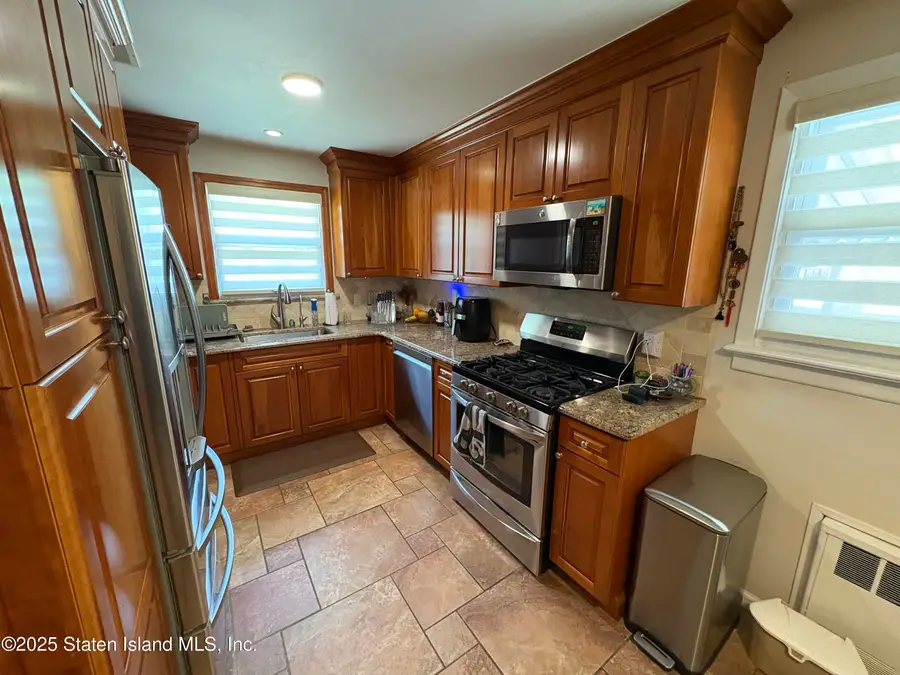 169 Atlantic Avenue, Staten Island, NY 10304 - Image #3