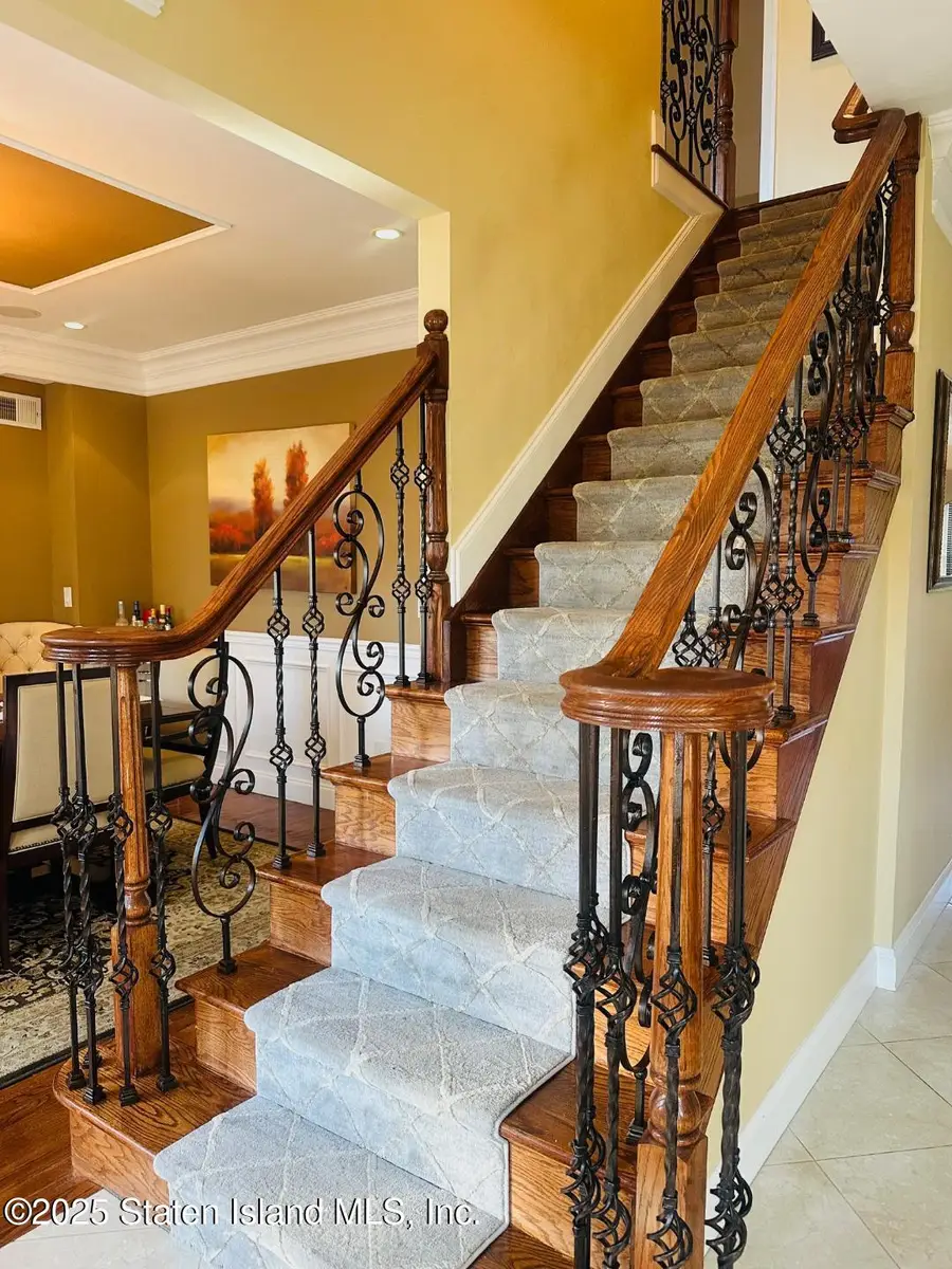 11 St Edward Lane, Staten Island, NY 10309 - Image #3