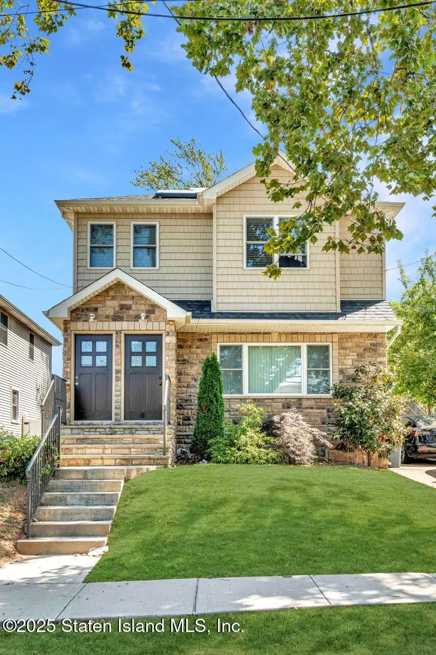 428 Virginia Avenue, Staten Island, NY 10305 - Image #1