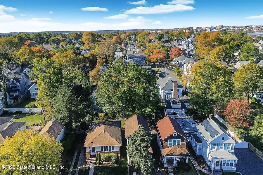 200 Barnard Avenue, Staten Island, NY 10307 - Image #3