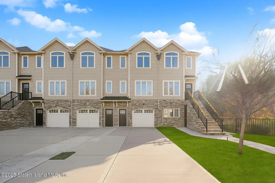 214 Roman Avenue, Staten Island, NY 10314 - Image #2