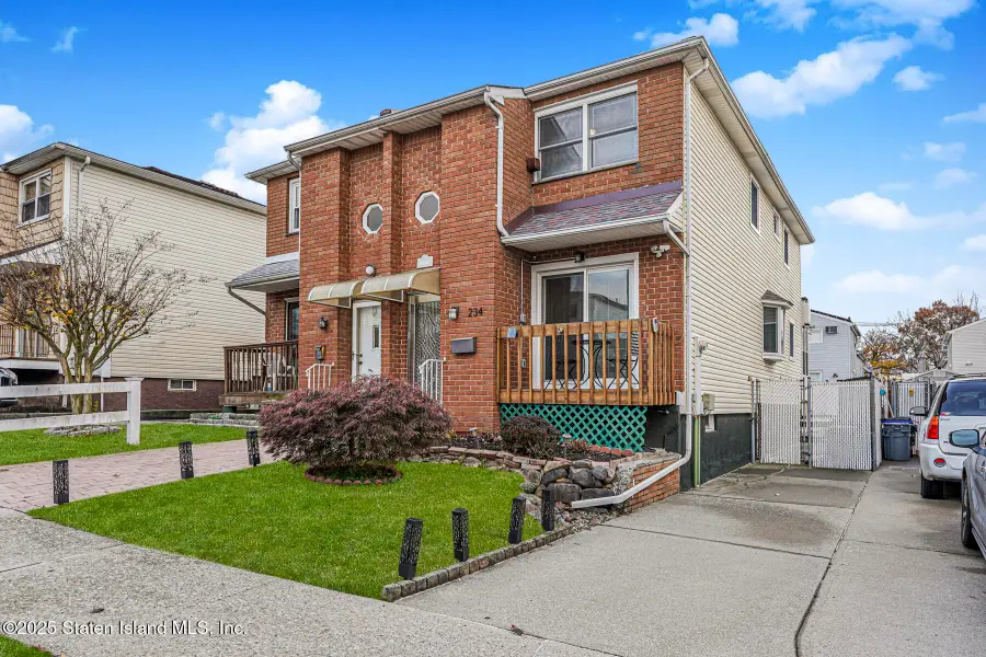 234 Brookfield Avenue, Staten Island, NY 10308 - Image #2