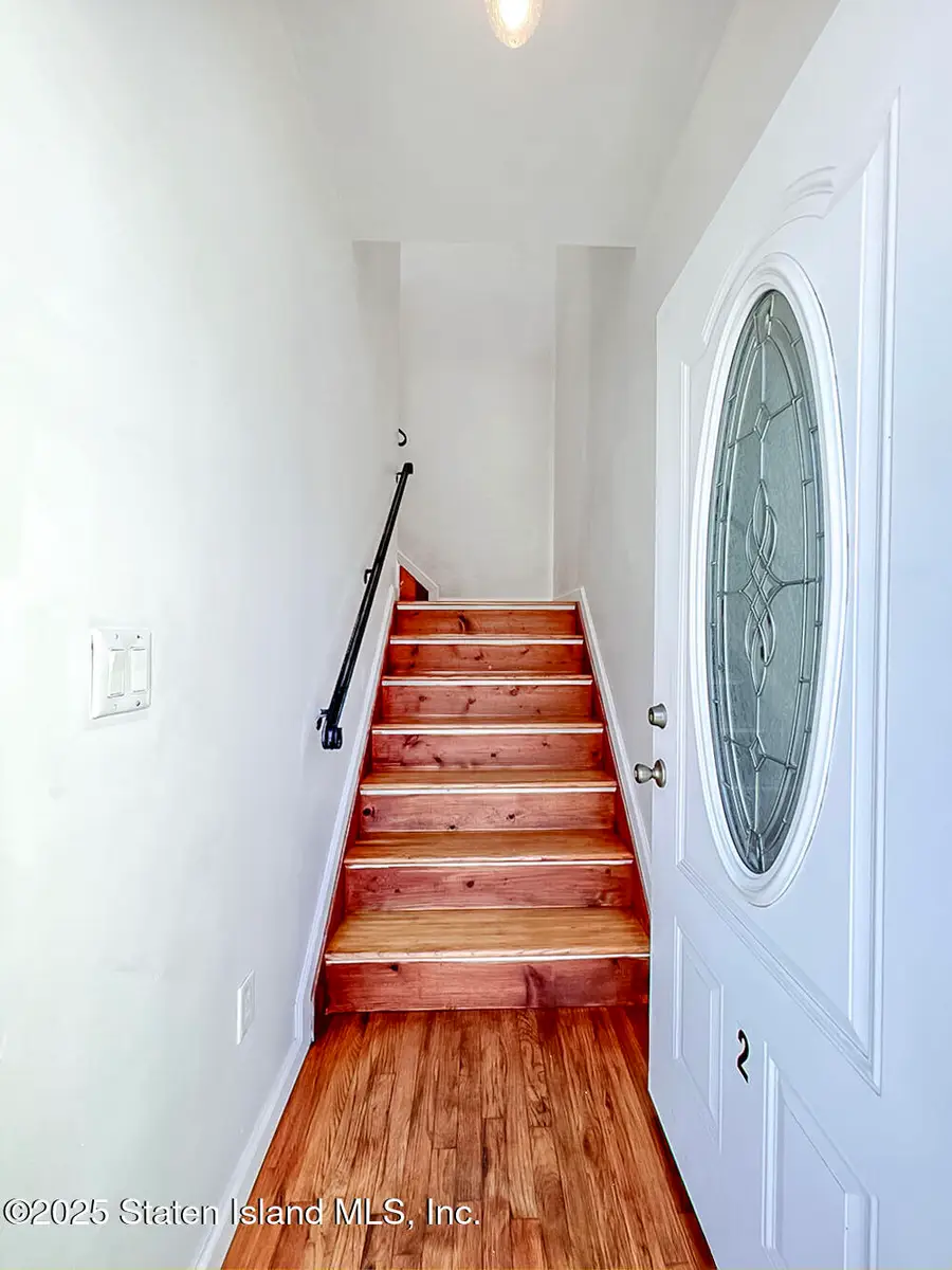 25 Stanley Avenue, Staten Island, NY 10301 - Image #3